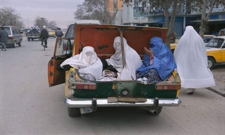 افغاني ټولنه کې ښځې ته د مال په سترګه کتل کیږي